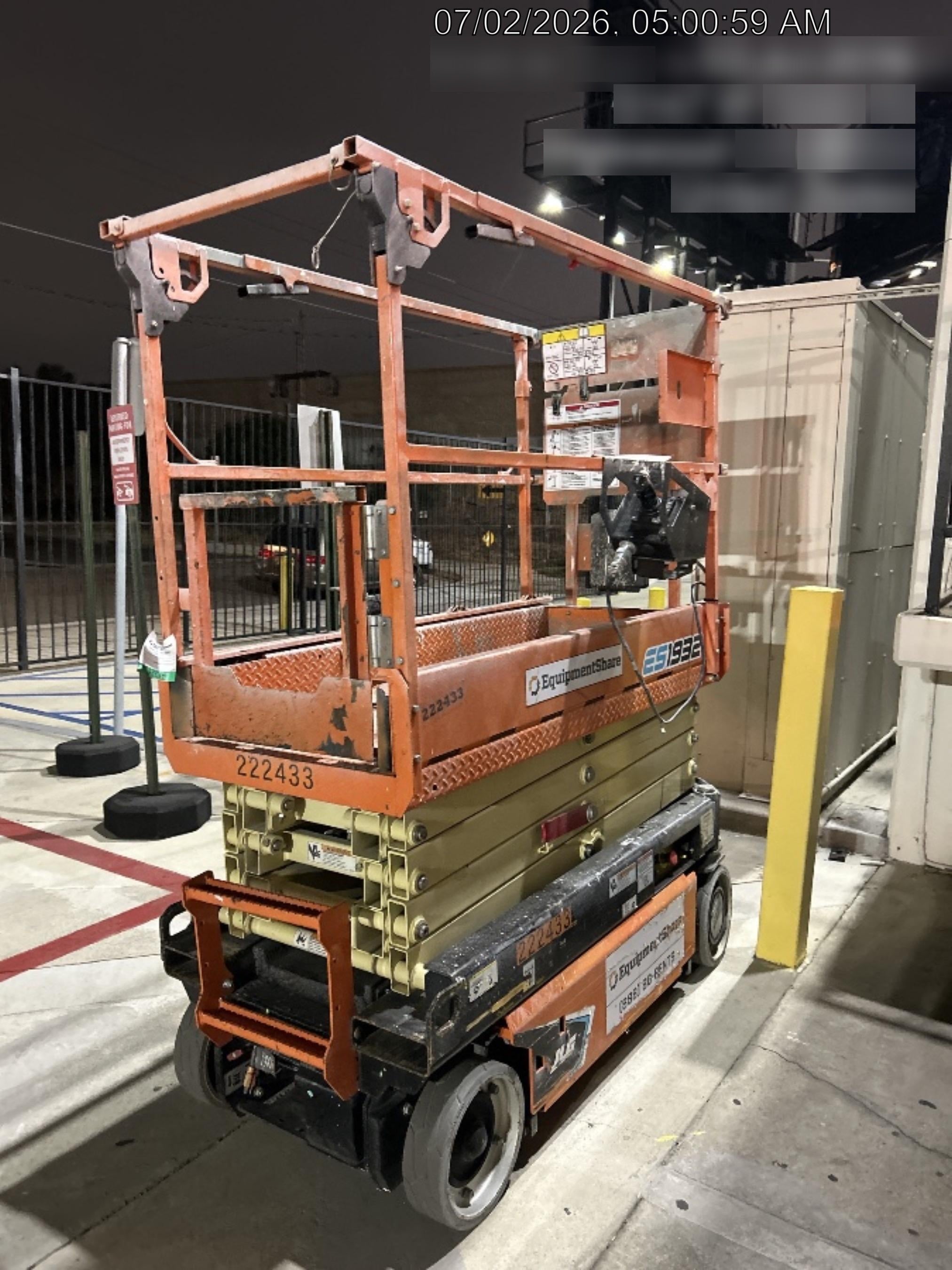 2022 JLG ES1932