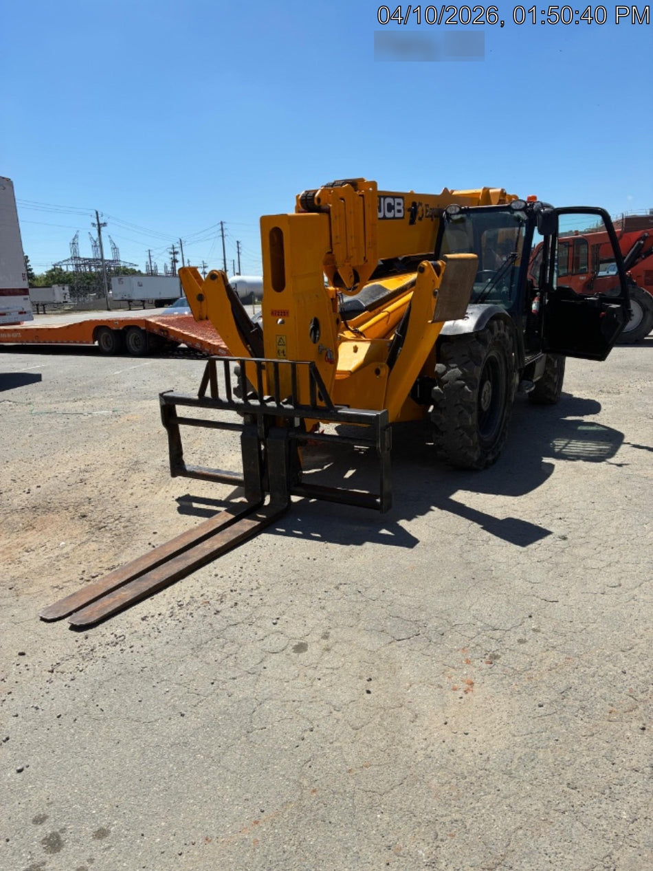 2025 JCB 512-56