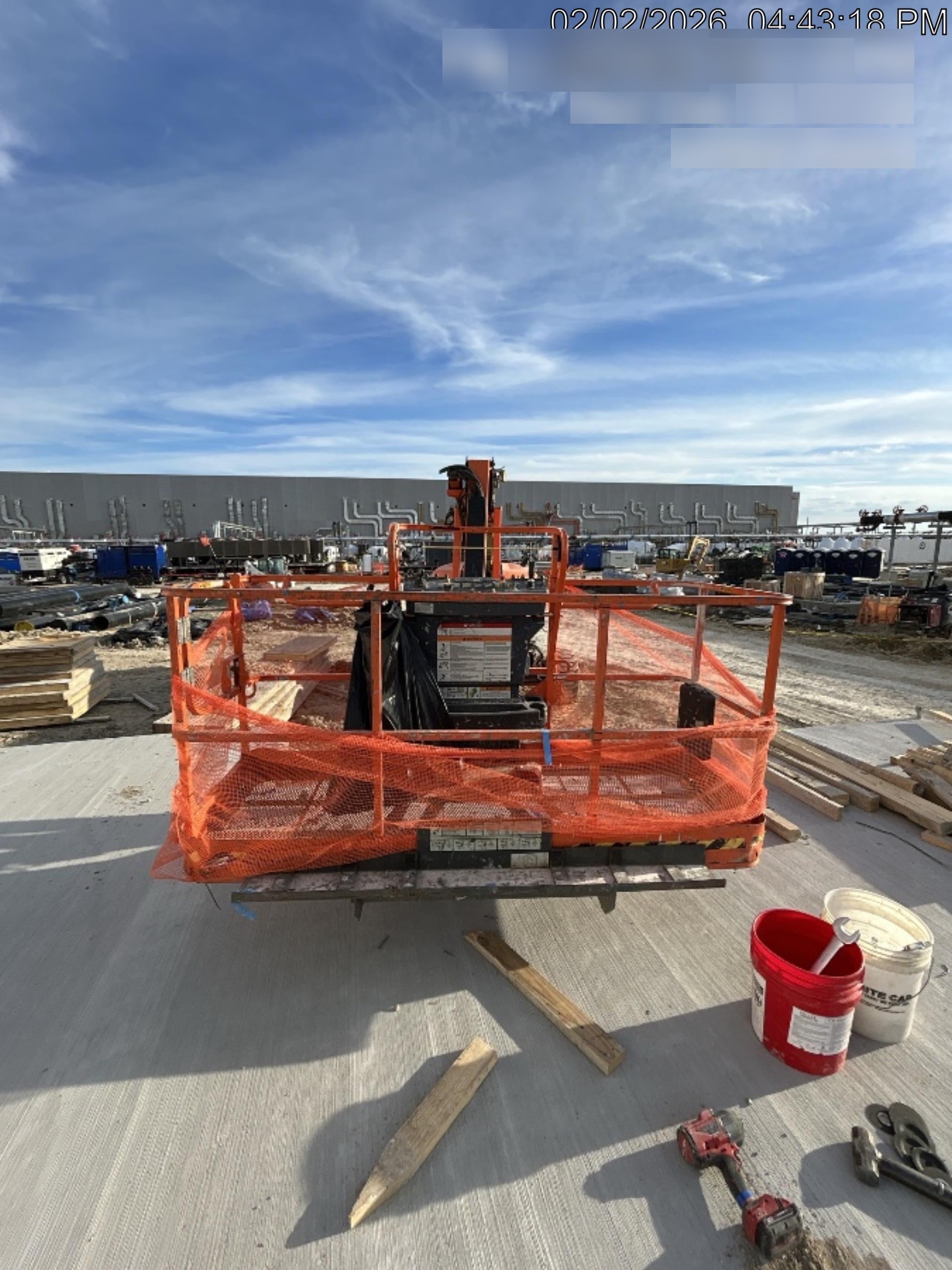 2023 JLG 660SJ