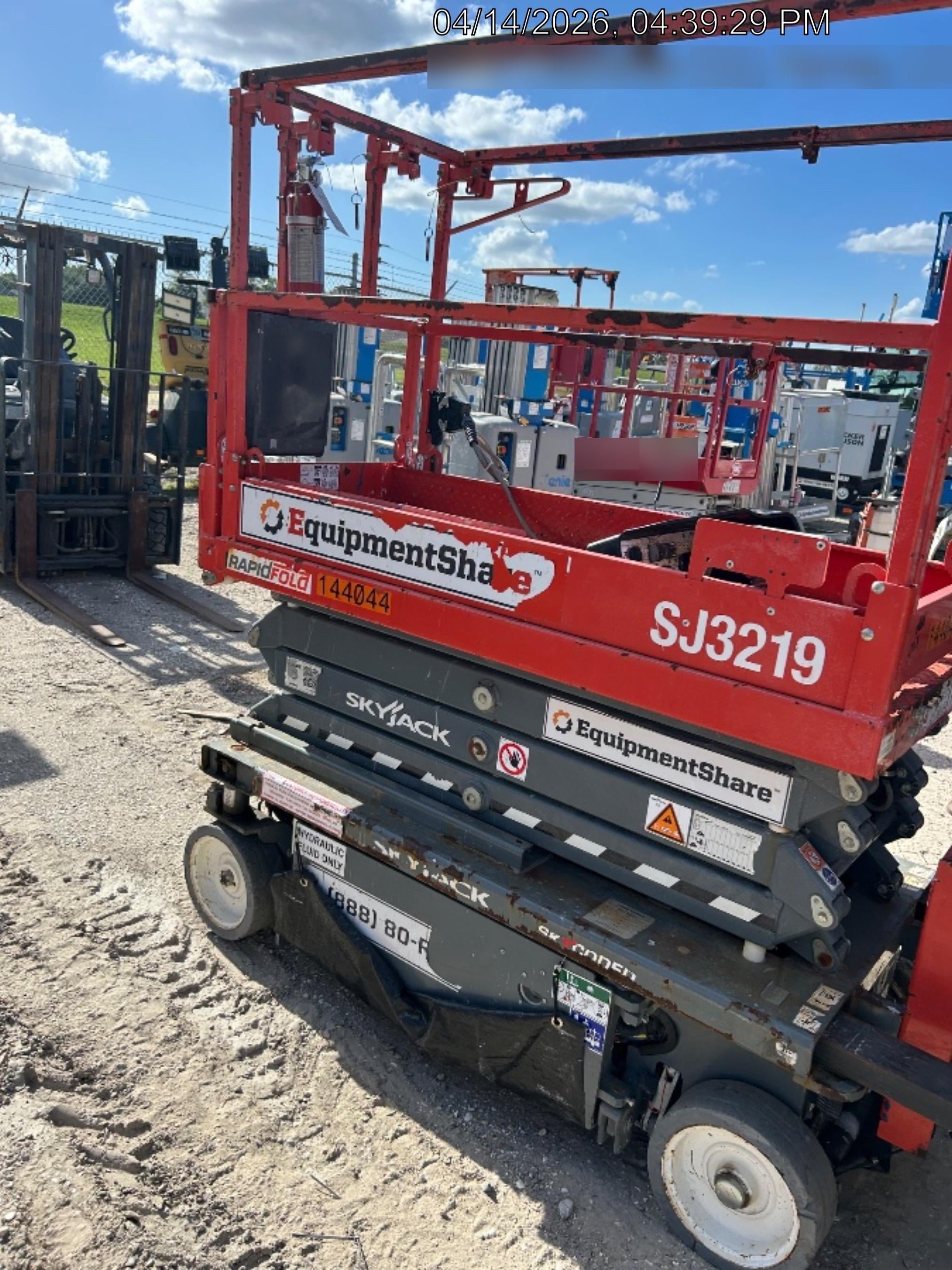 2021 SKYJACK SJ3219