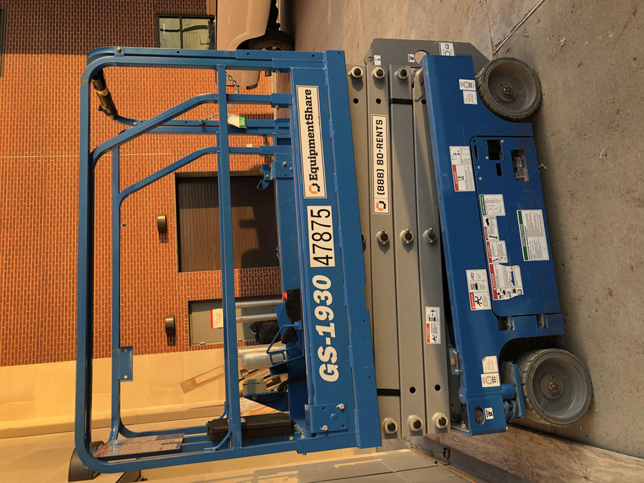 2019 Genie GS-1930 Fixed Rails with Chain Entry