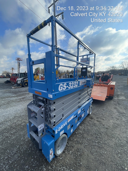 2023 GENIE GS-3232