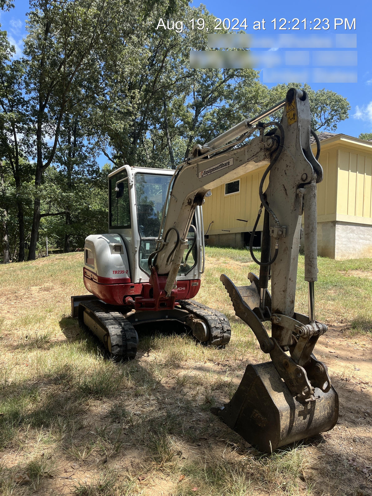 2022 TAKEUCHI TB235-2CR