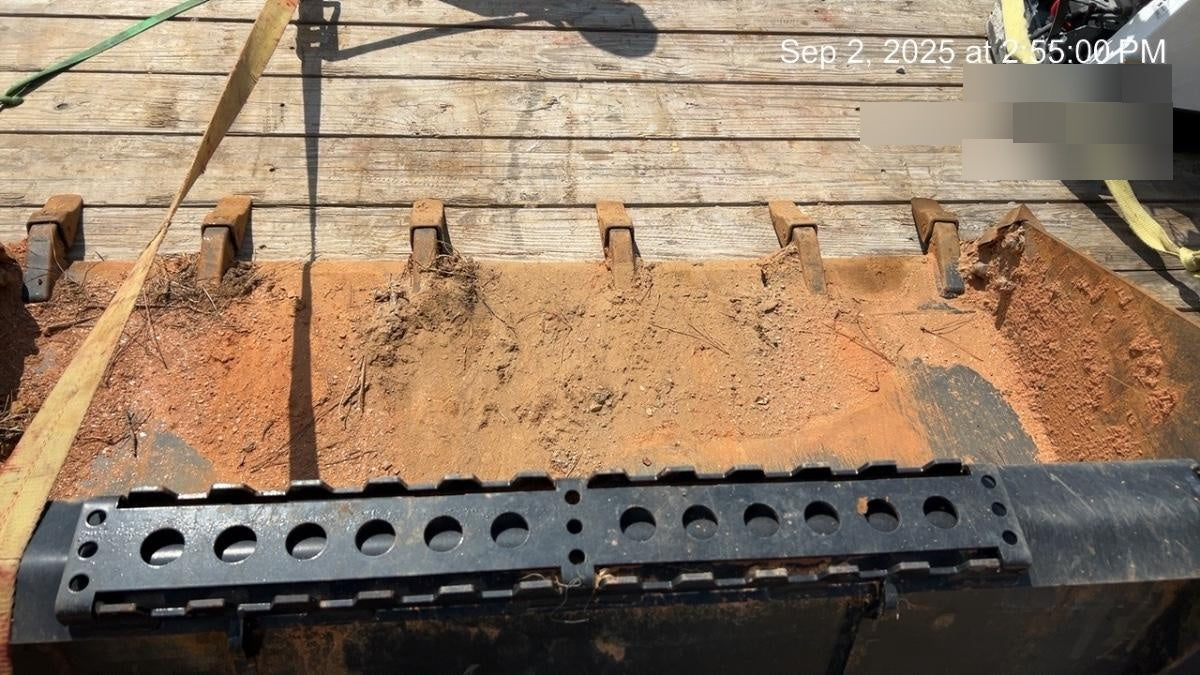 2025 EQUIPMENTSHARE 1006186 - 66" Tooth Bucket, CTL