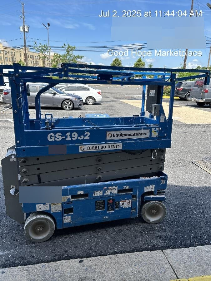 2021 GENIE GS-1932