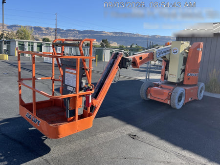 2019 JLG E300AJP