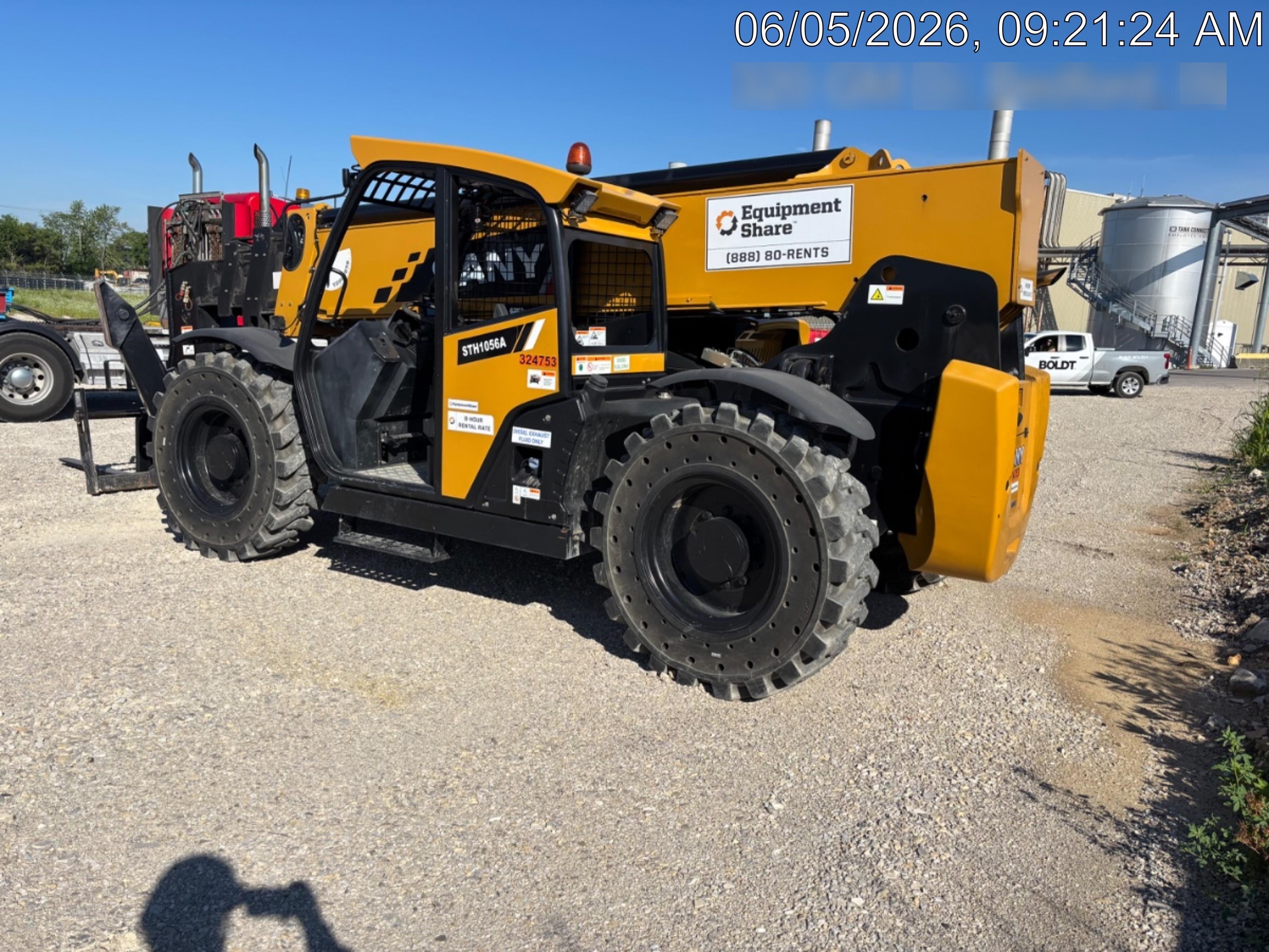 2023 SANY STH1056