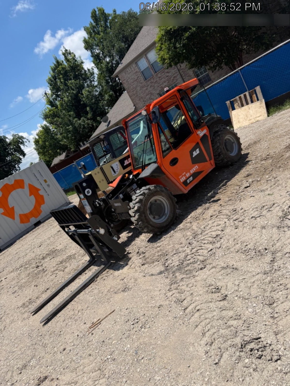 2026 JLG 519