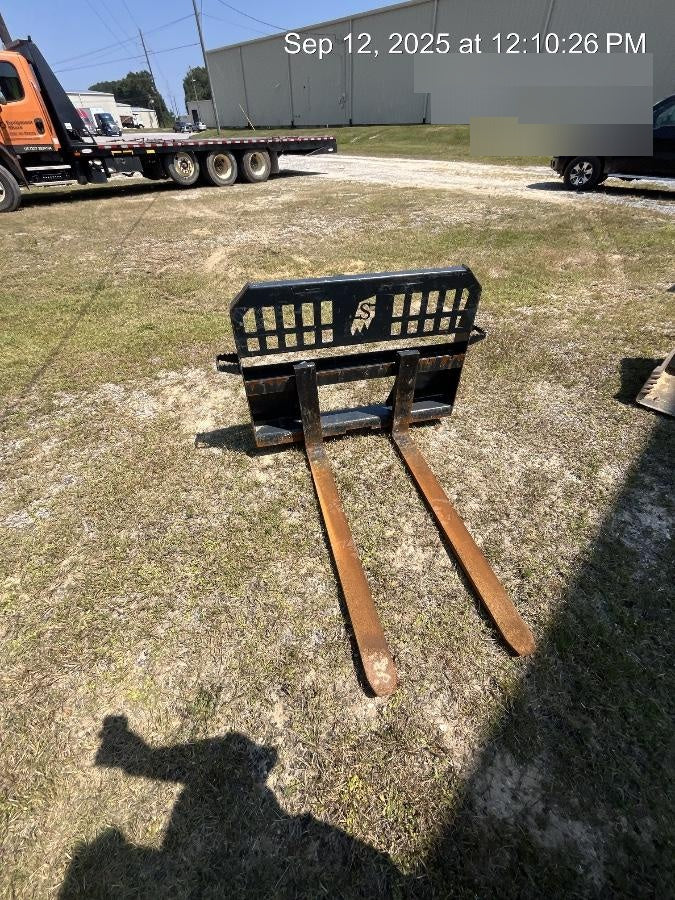 2024 SOLESBEE 48" Pallet Forks - Solesbee