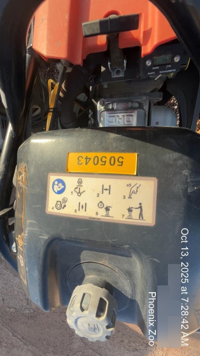 2025 HUSQVARNA LT6005