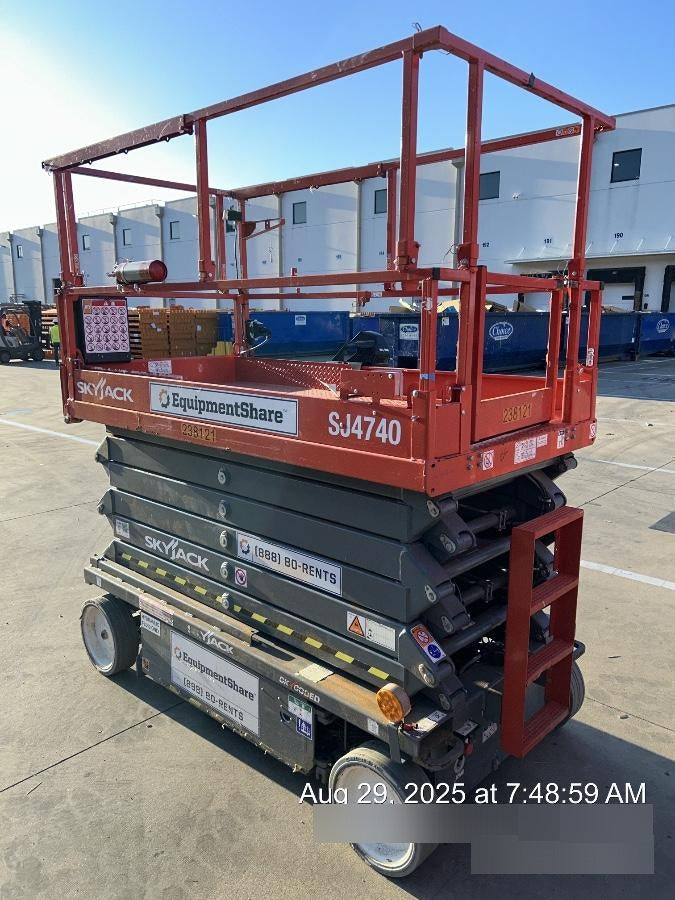 2022 SKYJACK SJ4740