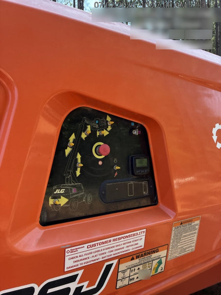 2022 JLG 660SJ