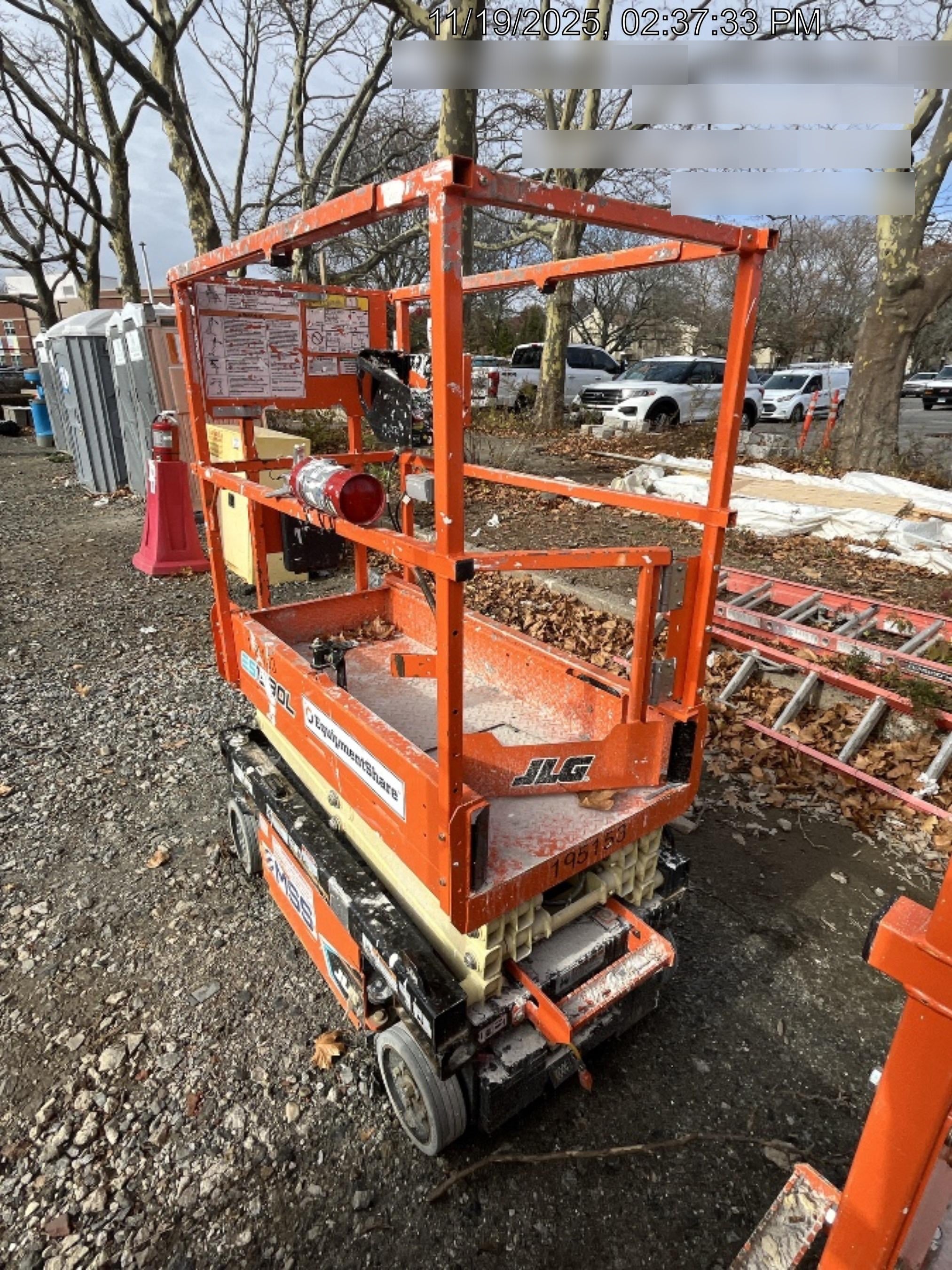 2021 JLG ES1330L