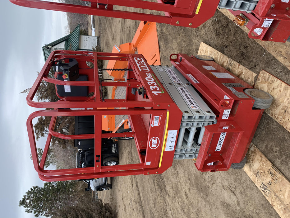 2020 MEC 1330SE Solid NM Tires, Steel Swing out Doors, LCS, Beacon, 900W Inverter