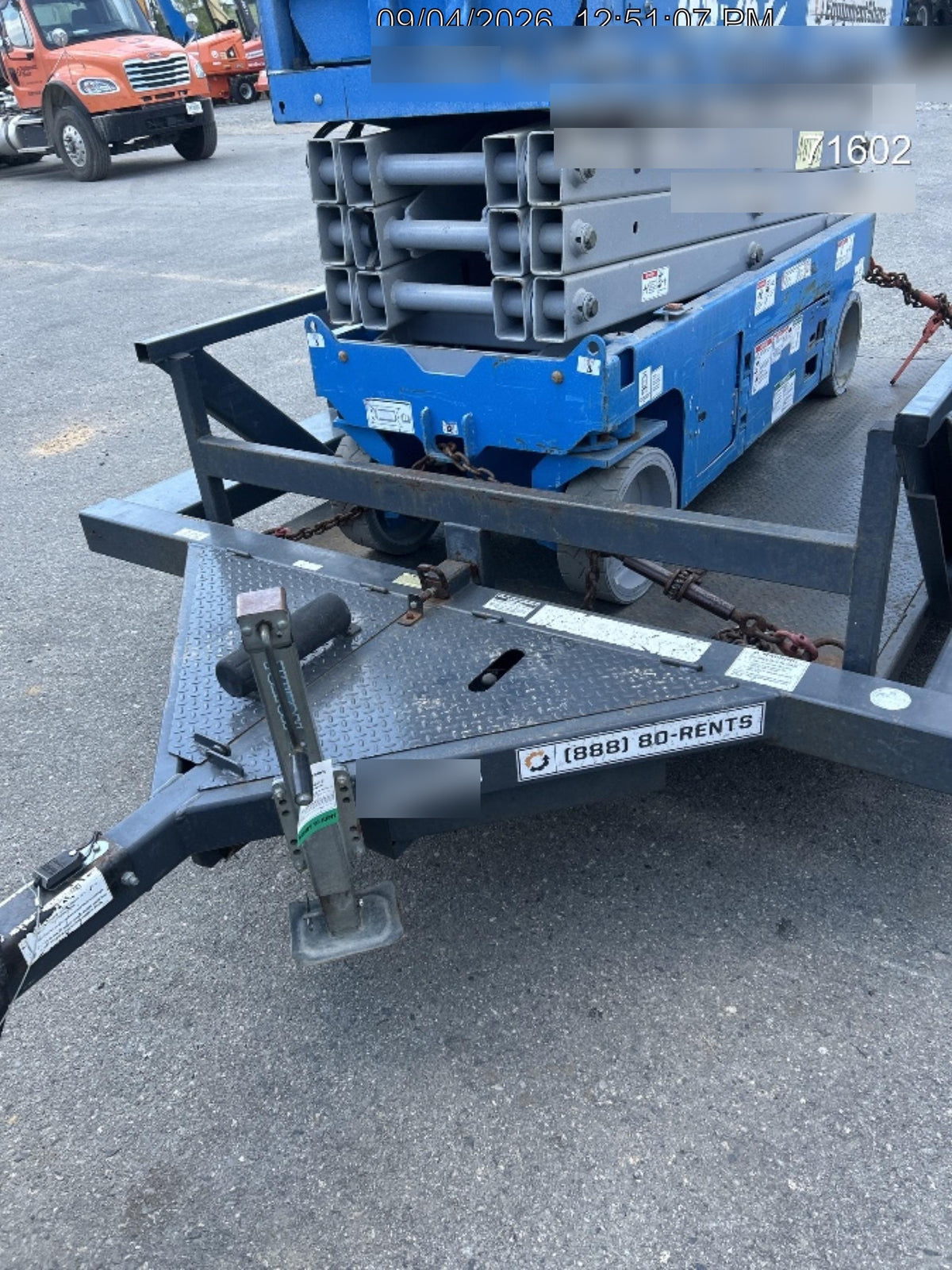 2019 Genie GS-2632 Folding rails with half height swing gate