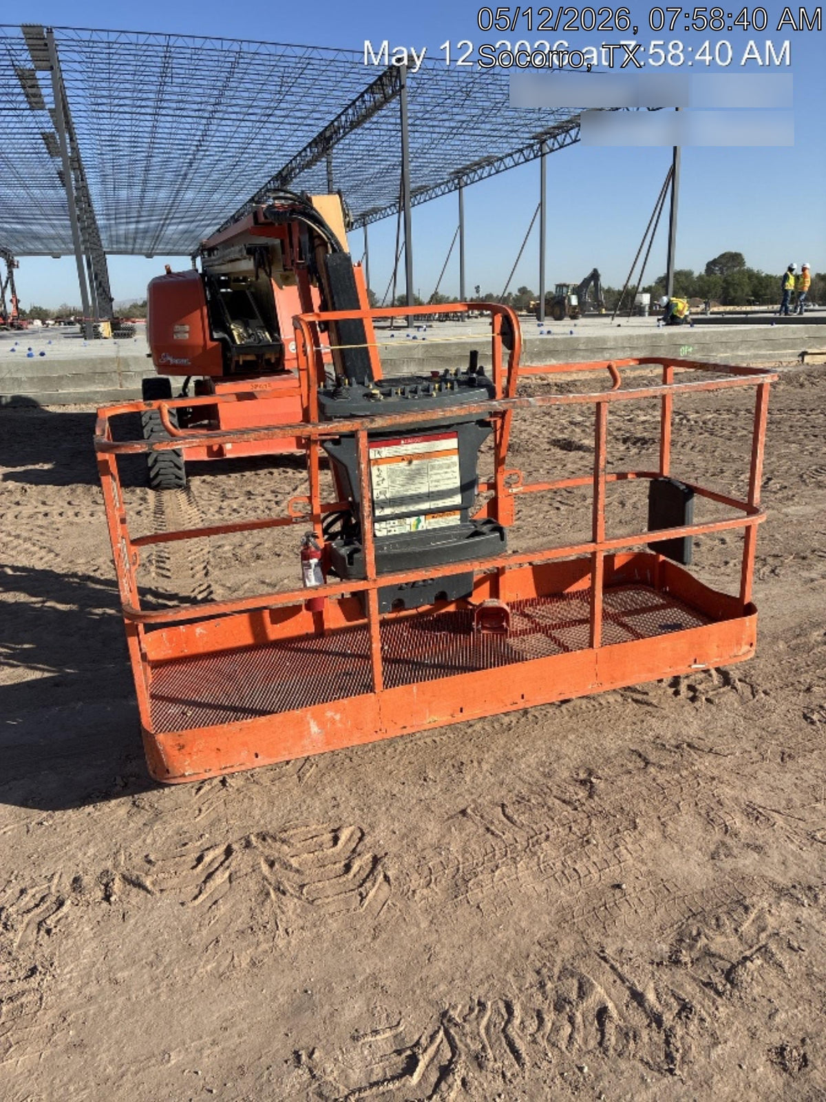 2023 JLG 660SJ