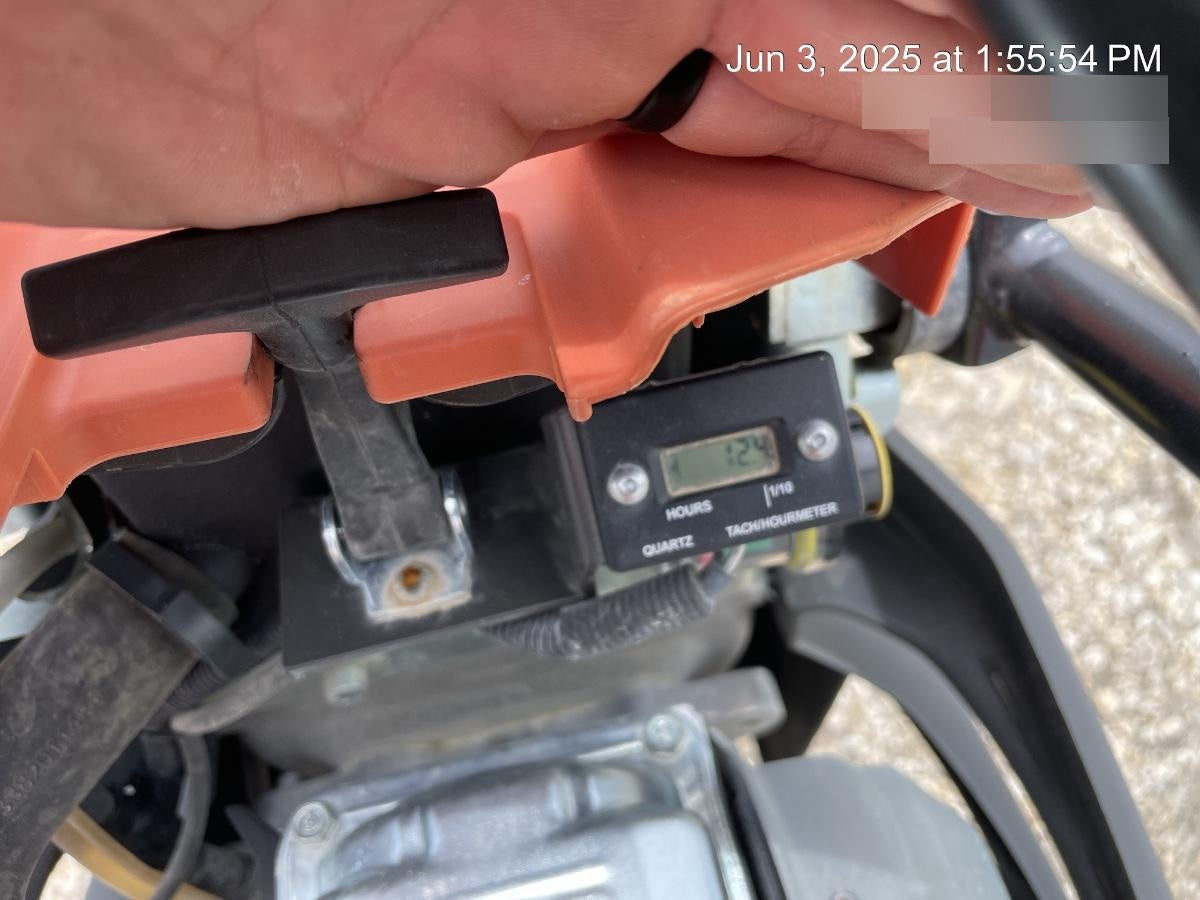 2024 HUSQVARNA LT6005