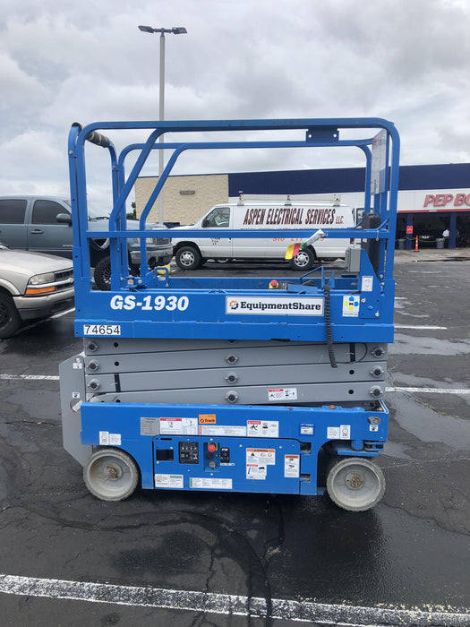 2020 Genie GS-1930 Fixed rails with chain entry gate - Pre A92.20