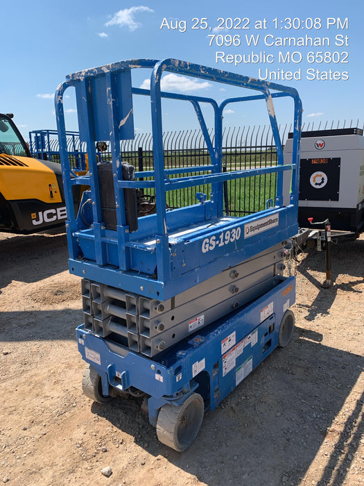 2019 Genie GS-1930 Fixed Rails with Chain Entry