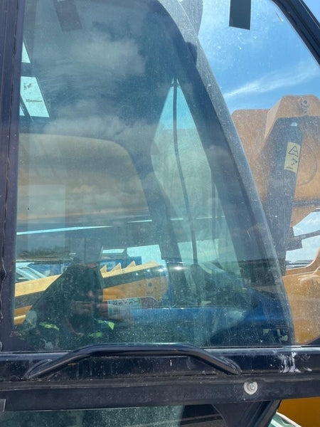 2020 JCB 509-42 Cab/Heat/Air, Solid Tires, Work Lights, Beacon, Aux Hydraulics, Back up Alarm, Lifting Eye, ES Decals