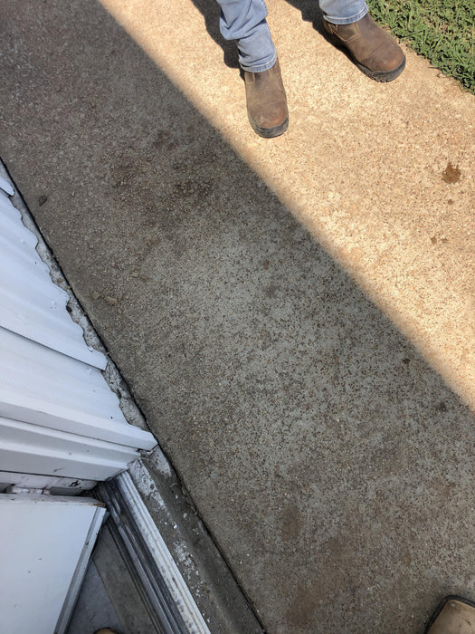 2018 Genie GTH-1056 Genie GTH-1056 w/ROPS, Work Lights, Solid Tires, RH Cab Mesh, Beacon, 60" Carriage and Forks