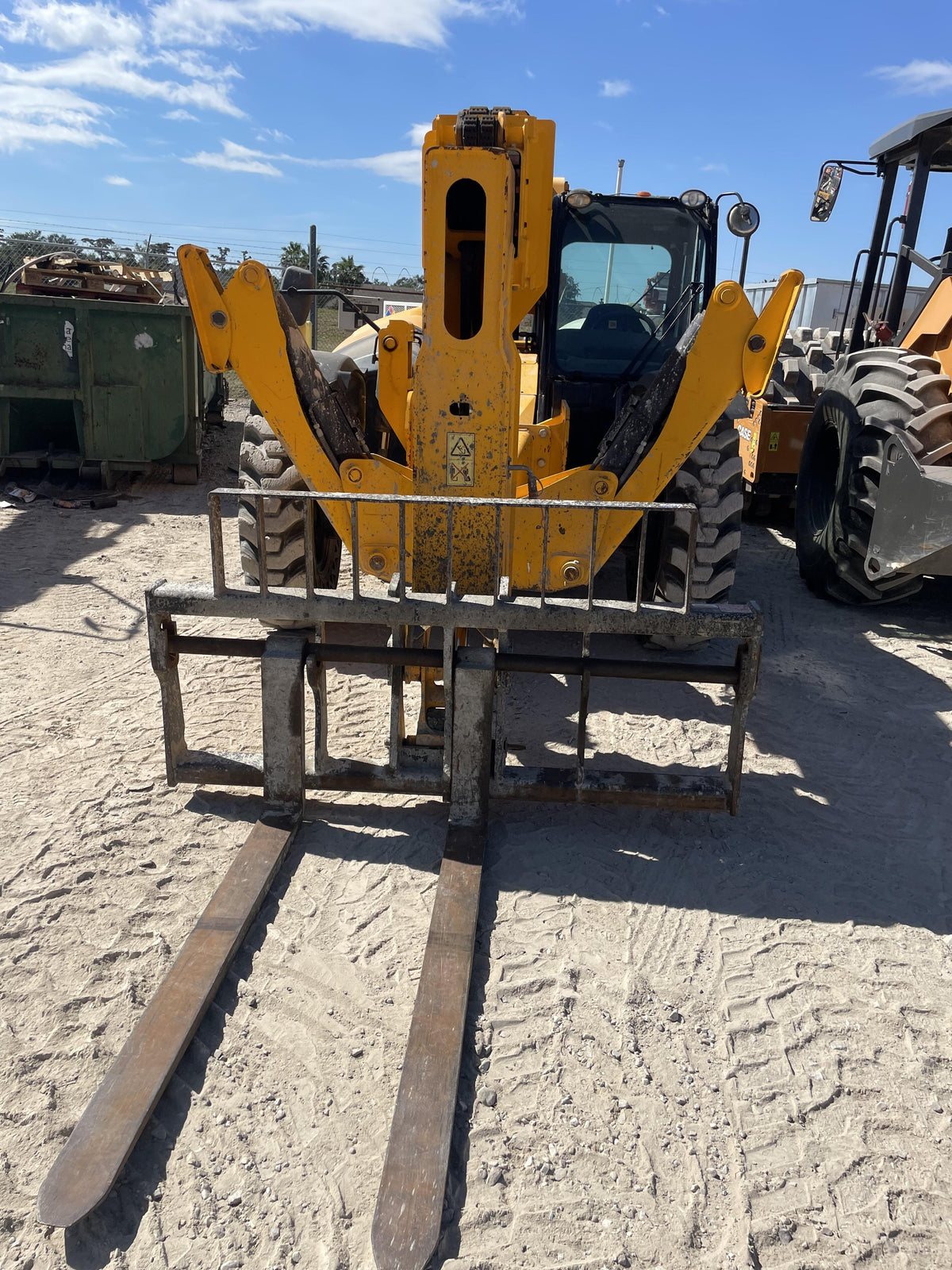 2022 JCB 510-56