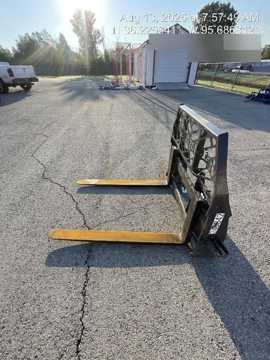 2022 PALADIN 48" Pallet Forks - Paladin