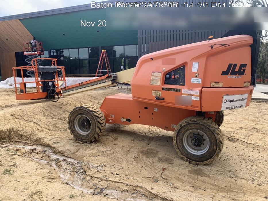 2019 JLG 400S