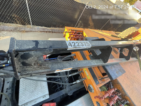 2024 JLG 100275853