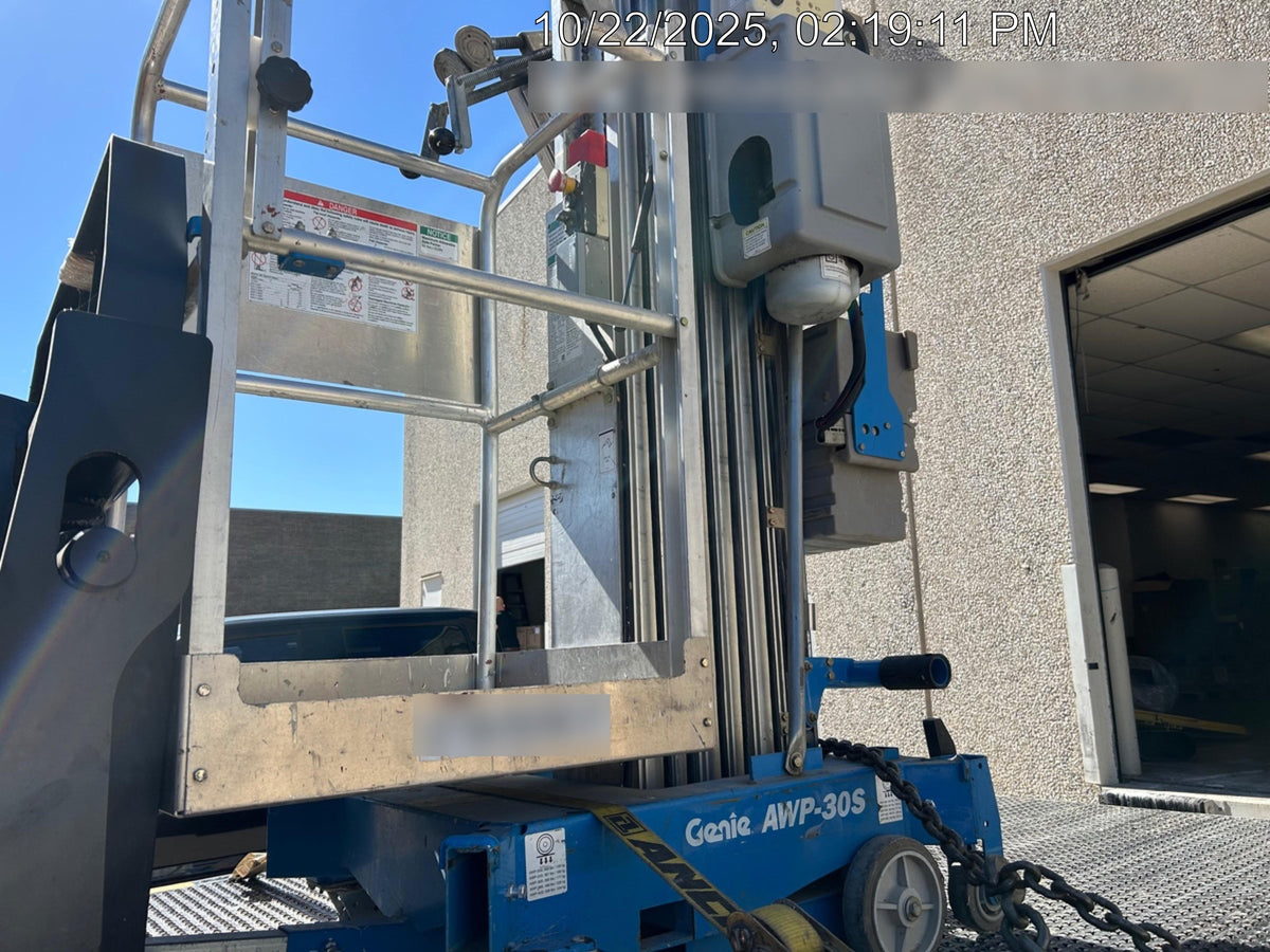 2019 GENIE AWP-30S
