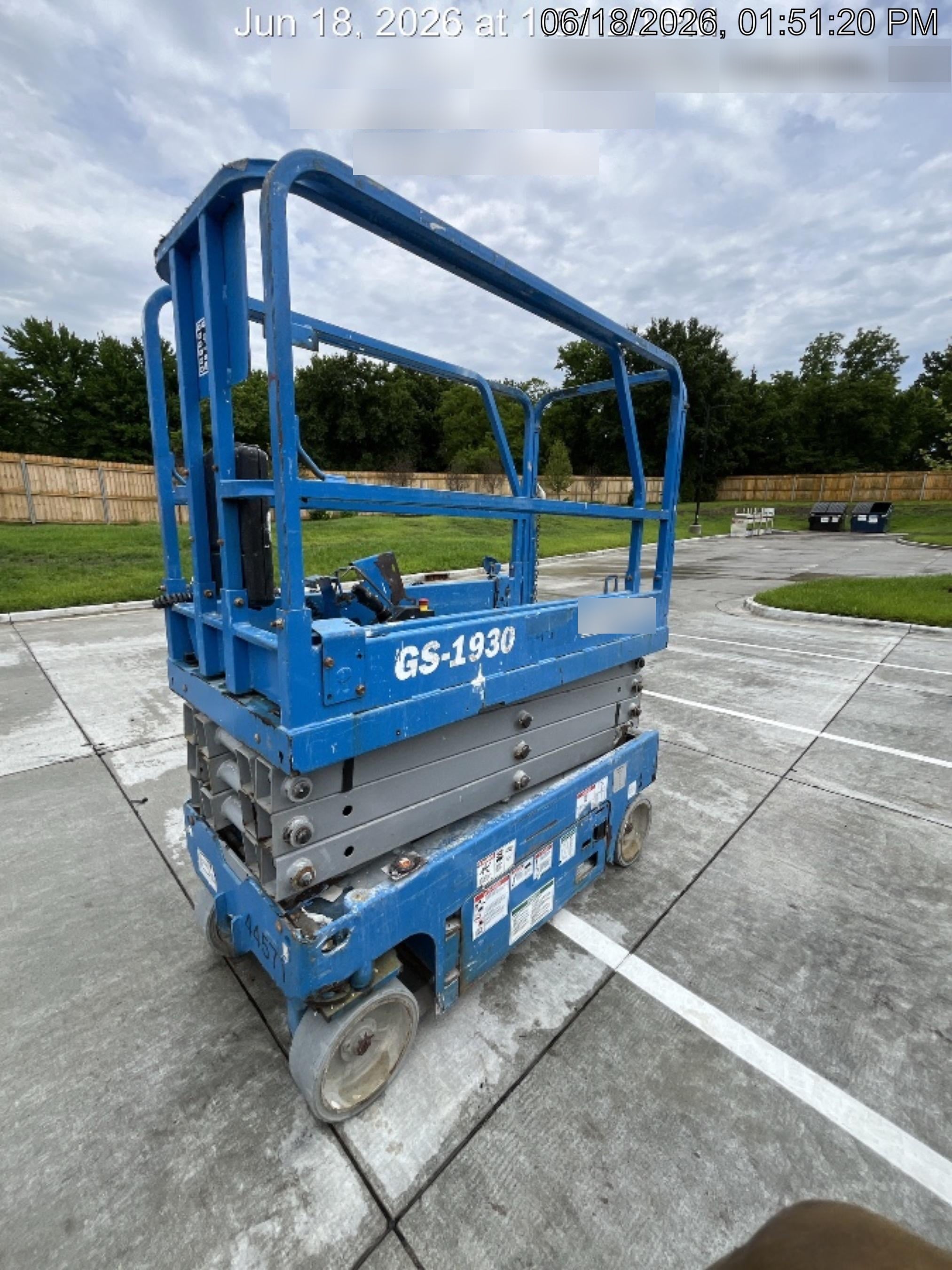 2019 Genie GS-1930 Fixed rails with chain Entry