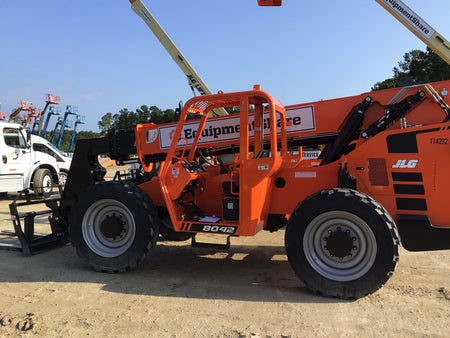 2020 Skytrak 8042 74 Hp, FF Tires, Work Lights, Beacon, Aux Hydraulics, Back up Alarm, Lifting Eye, ES Decals