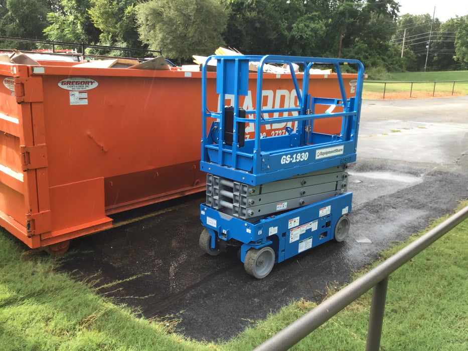 2020 Genie GS-1930 Solid Non Marking Tires, Beacon, Folding rails with half height swing gate