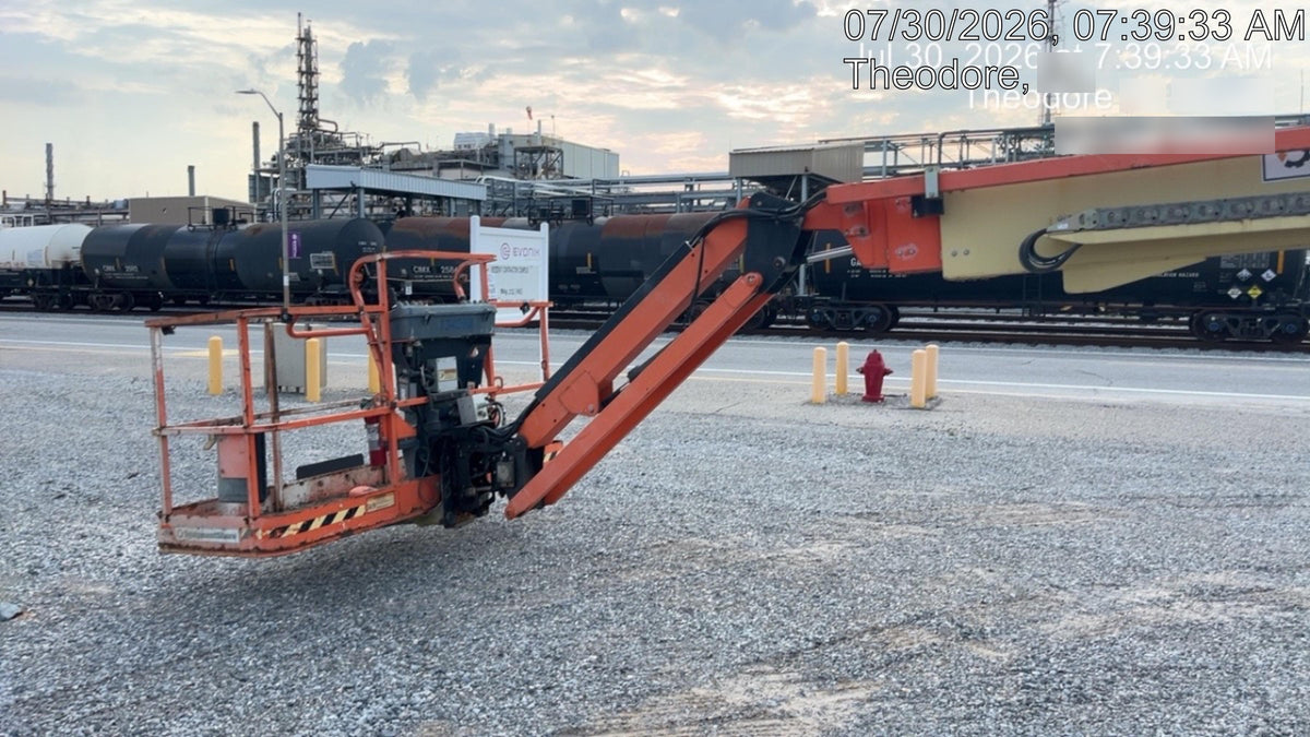2021 JLG 860SJ