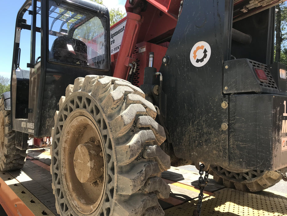 2018 Manitou MTA10055 Manitou MTA 10055 w/Cab/Heat/AC, Work Lights/Strobe, Aux Hyd, Solid Tires, Lift Hook, 66" Carriage, 60" Forks