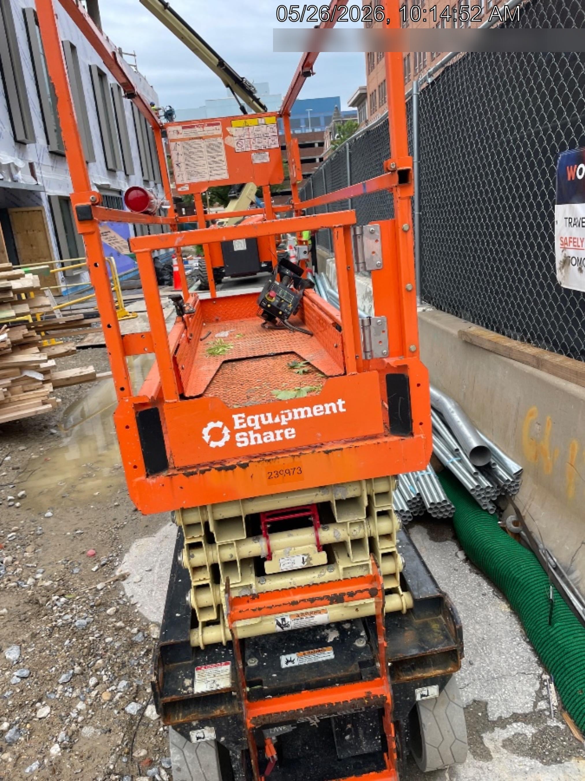 2022 JLG ES2632