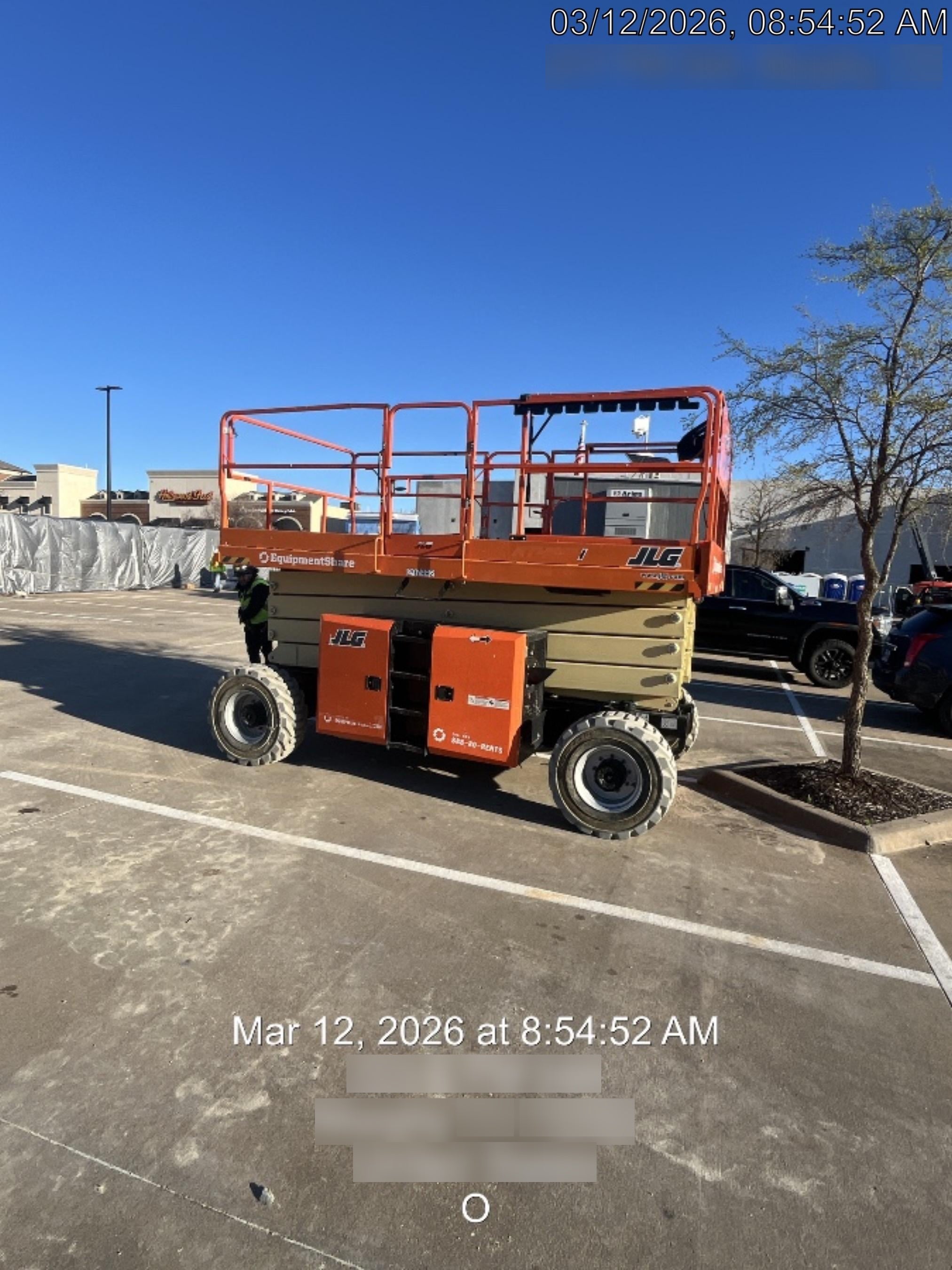 2023 JLG RT4394