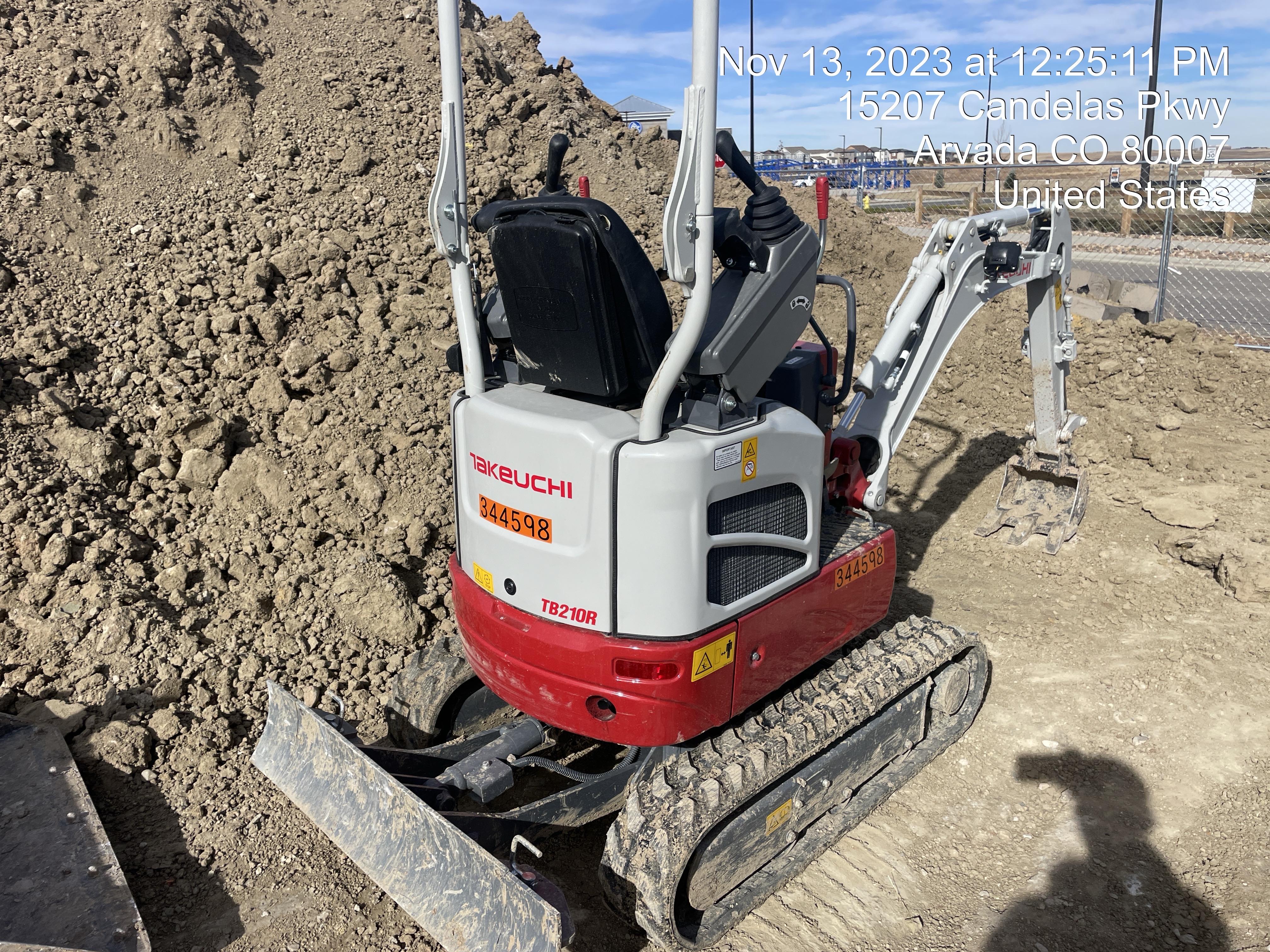 2023 TAKEUCHI TB210R