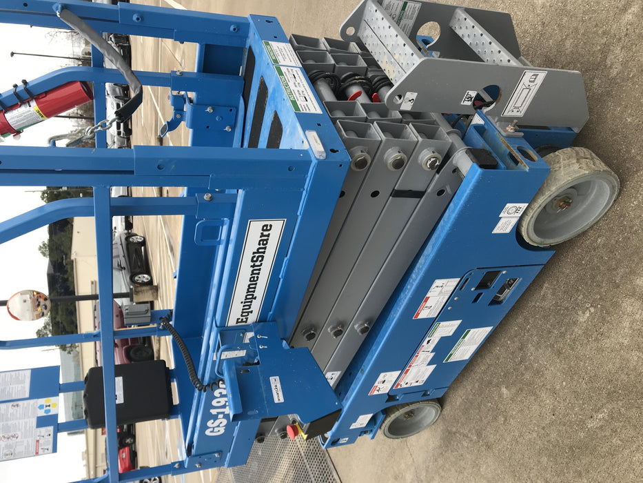 2019 Genie GS-1930 Fixed Rails with Chain Entry