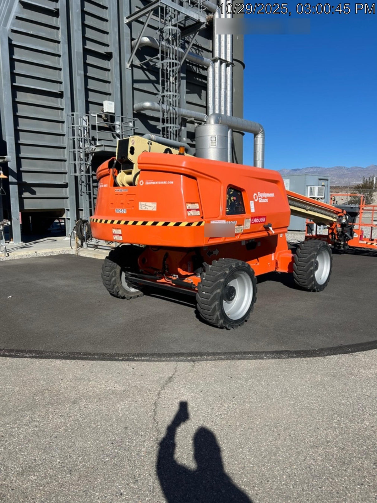 2022 JLG 600S
