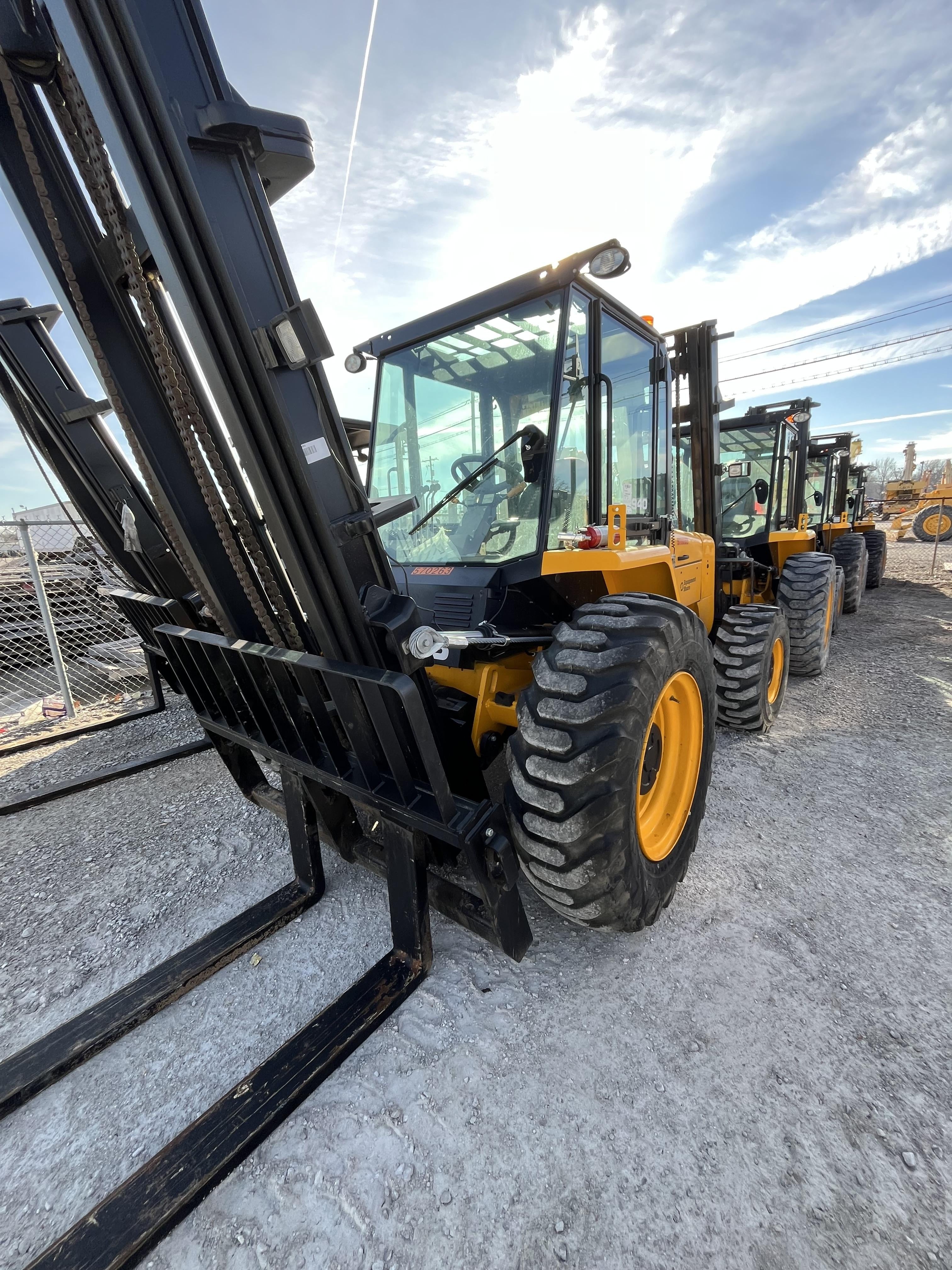 2025 JCB 940-4