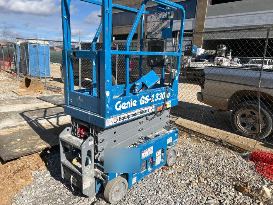 2021 GENIE GS-1330m