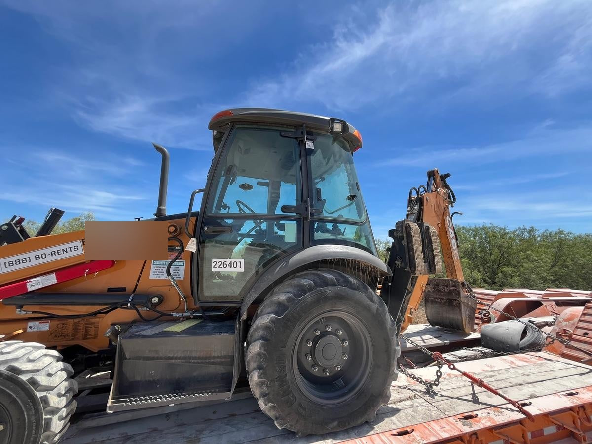 2022 CASE 580N EP - Extendable Backhoe
