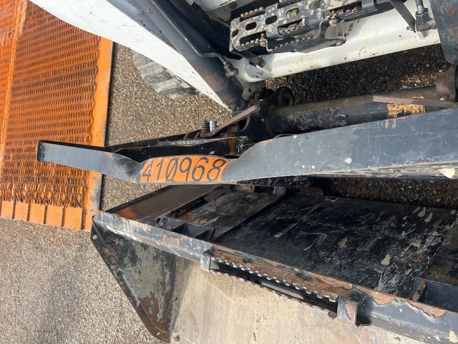 2024 ARROW MATERIAL HANDLING F5100CB