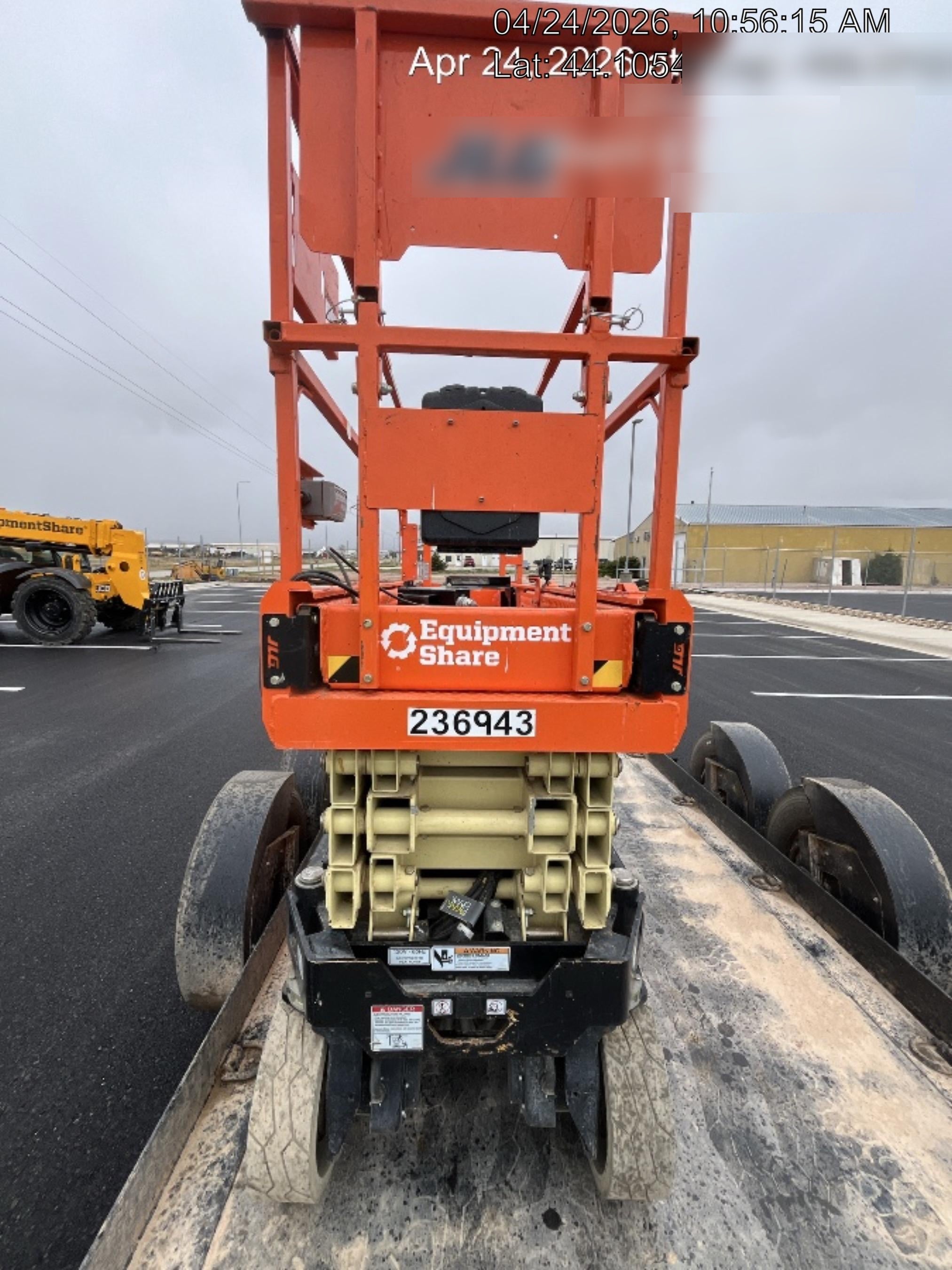 2022 JLG ES2632