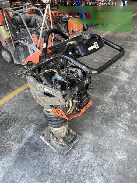2025 HUSQVARNA LT6005
