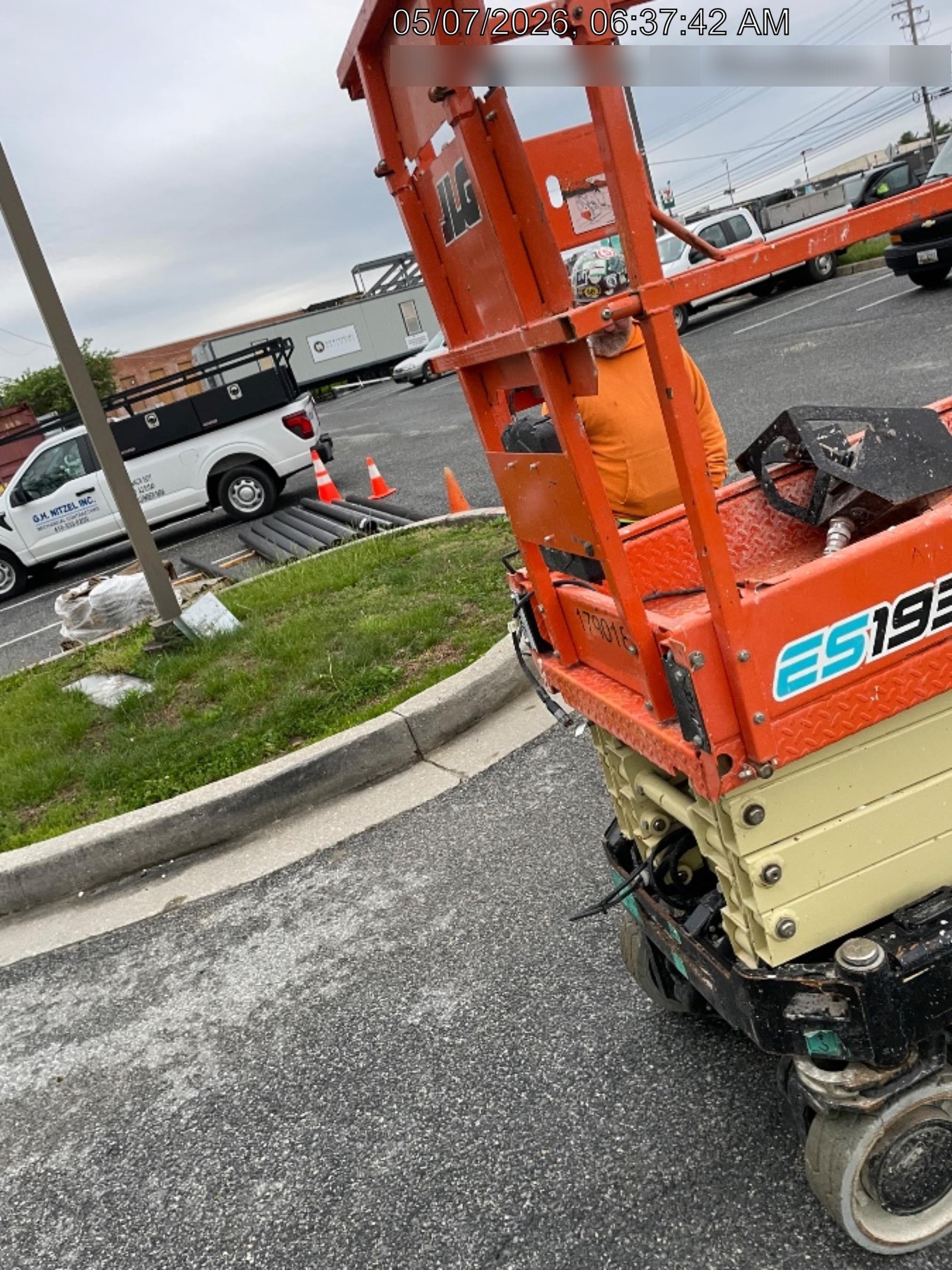 2021 JLG ES1932