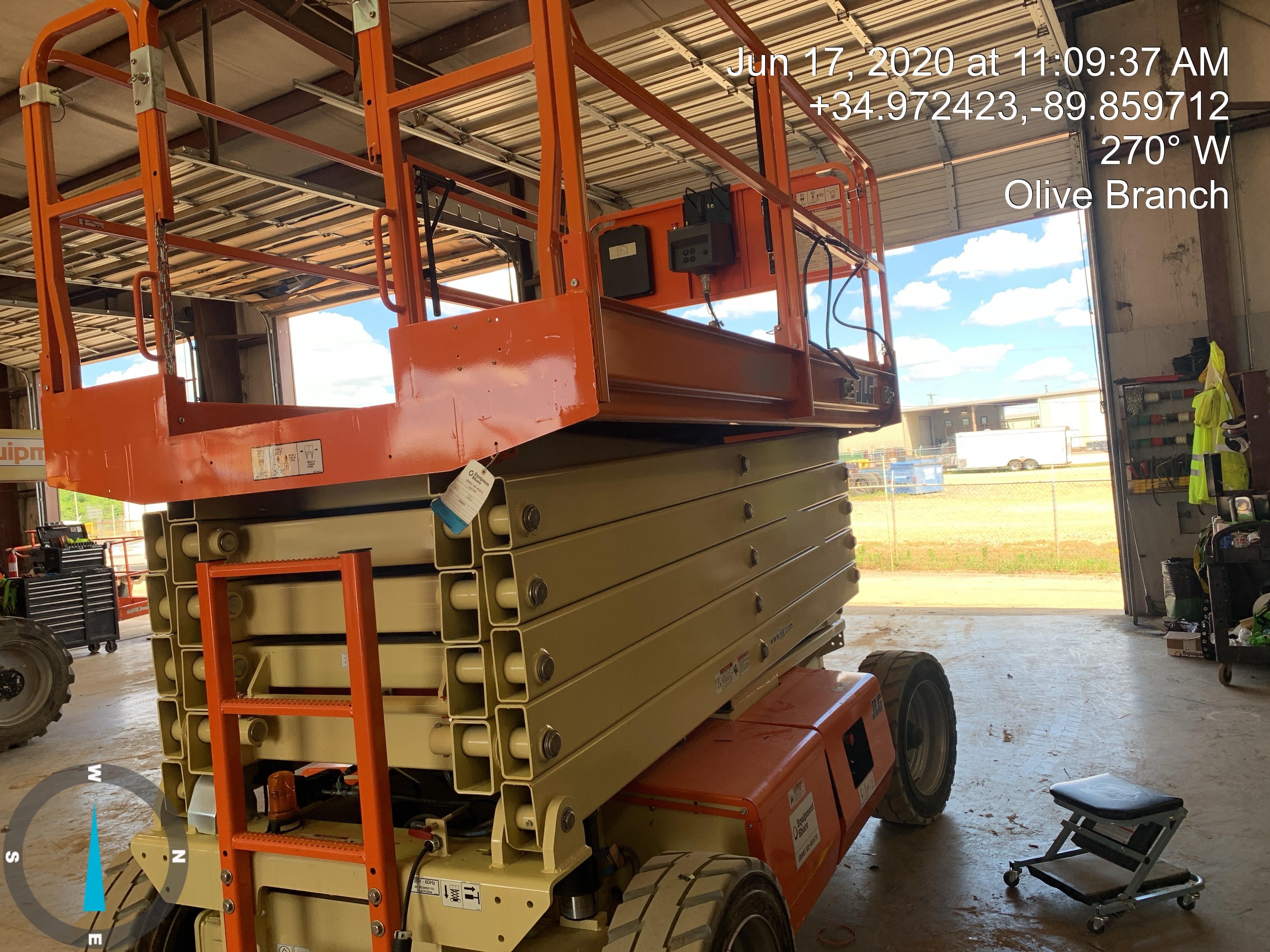 2019 JLG 4069LE Solid Non Marking Tires, Rotating Beacon