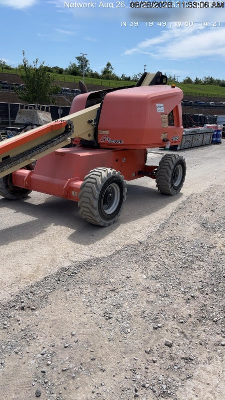 2021 JLG 400S