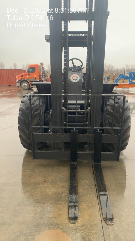 2023 CASE 588H